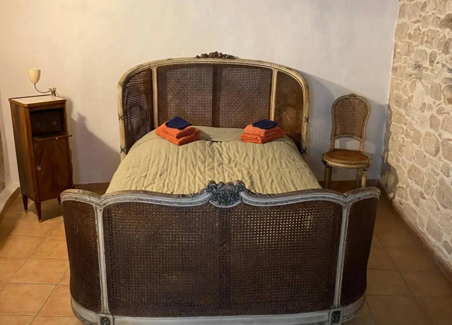 Room In Medieval Céreste ベッド・アンド・ブレックファスト